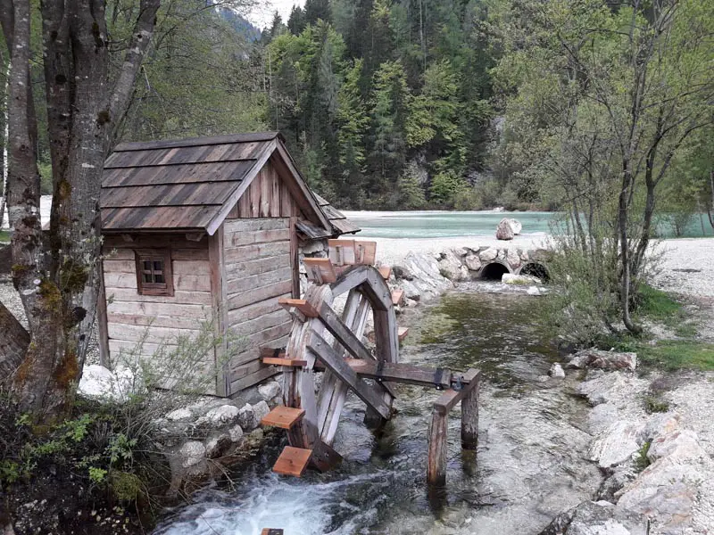 slovenija: jezero jasna