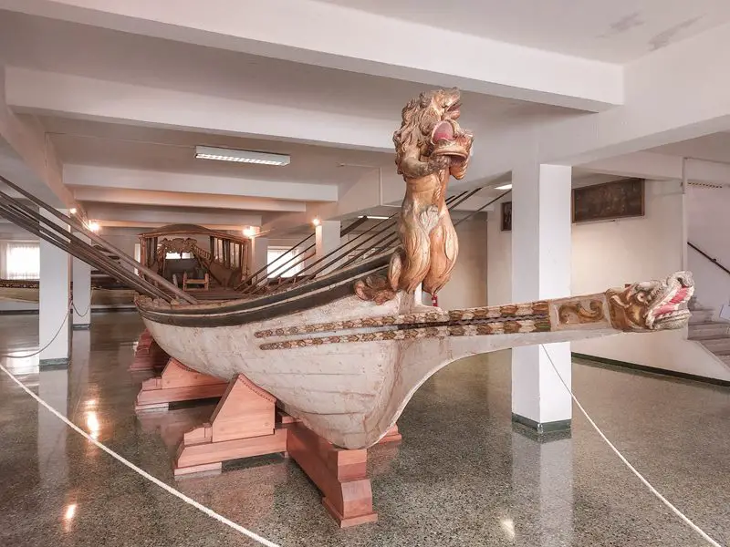venecija: pomorski muzej arsenal