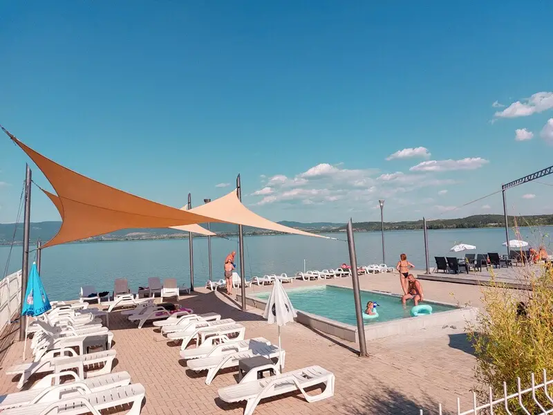 dojran: dojransko jezero hotel romantik bazen