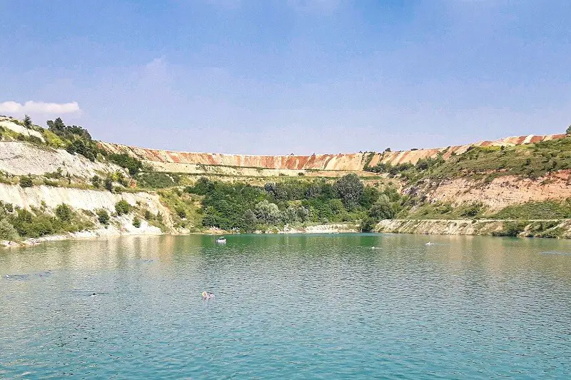 Jezero u rudarskom kopu - Bešenovačko jezero